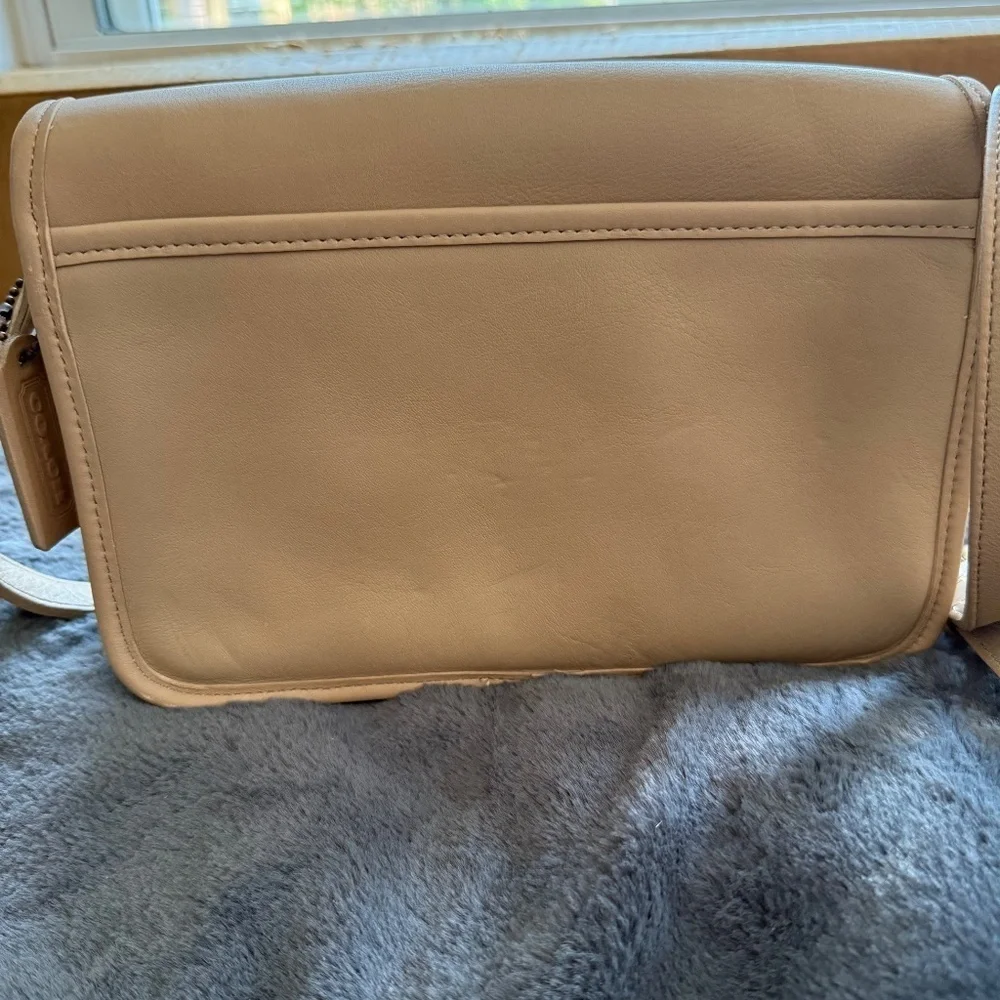 Vintage Coach 9850 Compartment Bag mystery color - Stone? - READ